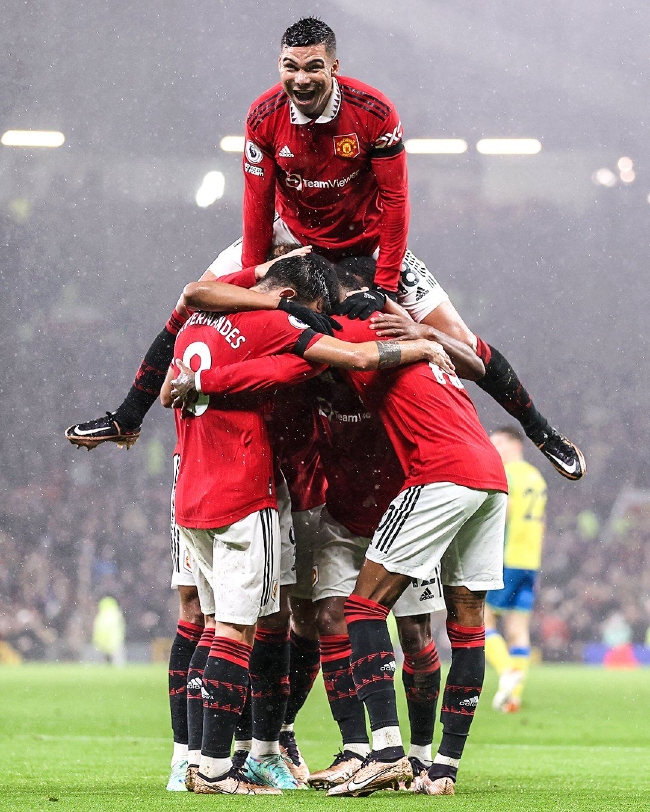 在聚光灯最 在聚光灯最